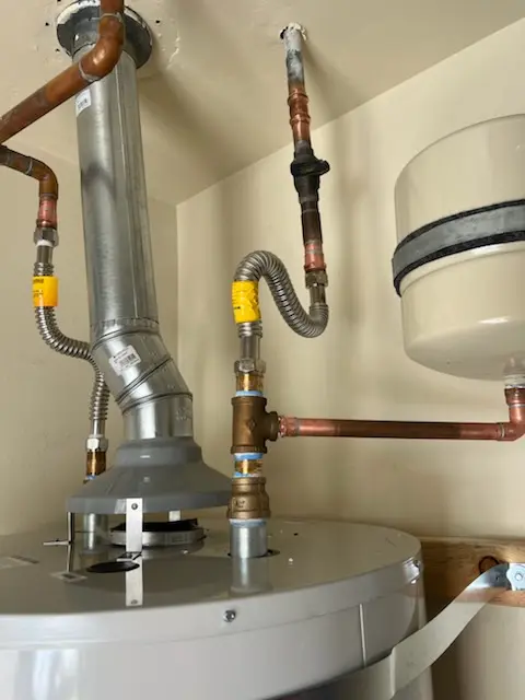 Water heater installation and plumbing repair in Ardulusa